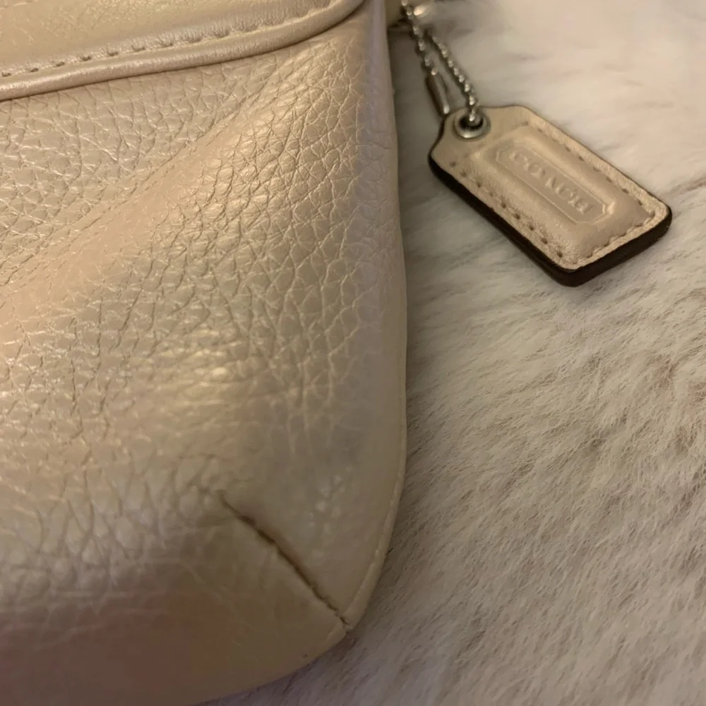 Coach Metallic Beige Leather Shoulder Bag - Picture 6 of 16